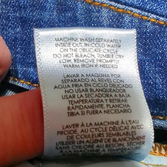 ⭐CAbi Star Print Slim Boyfriend Jeans ⭐ - Picture 7 of 7